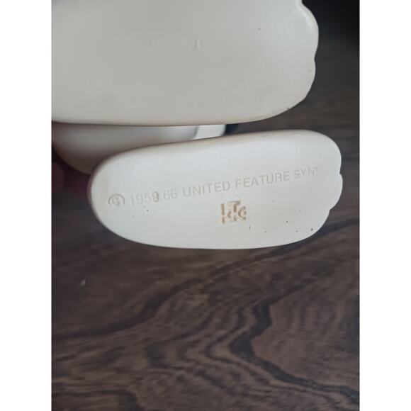 Vintage 1966 Peanuts Snoopy Poseable Vinyl Toy Figure - Picture 8 of 8